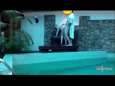 ❤️ Estro invitas servistinon al la naĝejo, sed ne povis rezisti varmegon ☑ Nur porno ĉe ni ﹏
